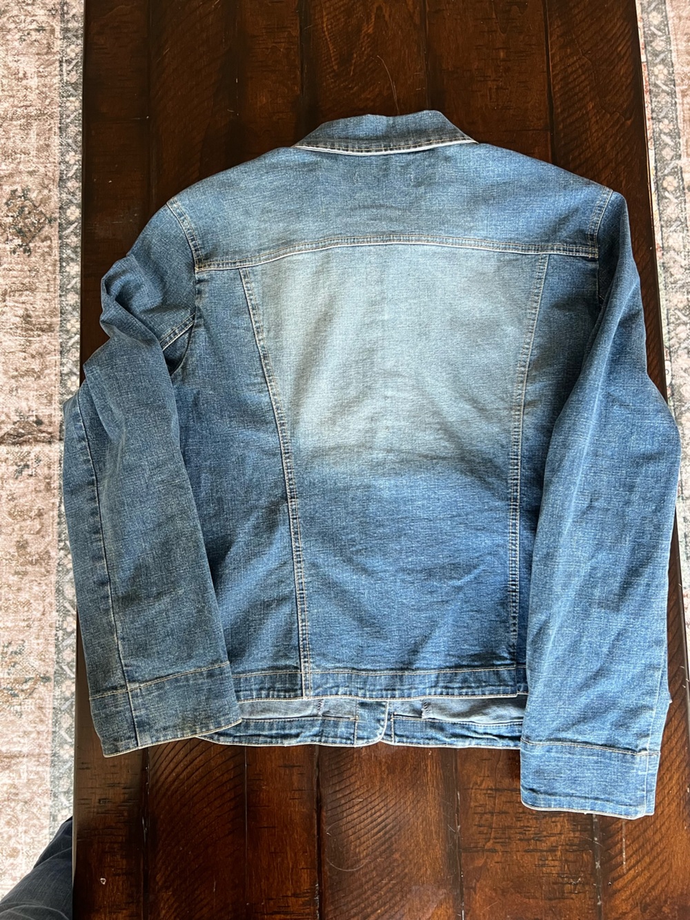 Vintage A.M.I. Stretch Denim Jean Jacket Light Wash Size L - Picture 8 of 8